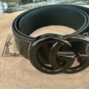 Gucci Black Leather Belt with GG Buckle